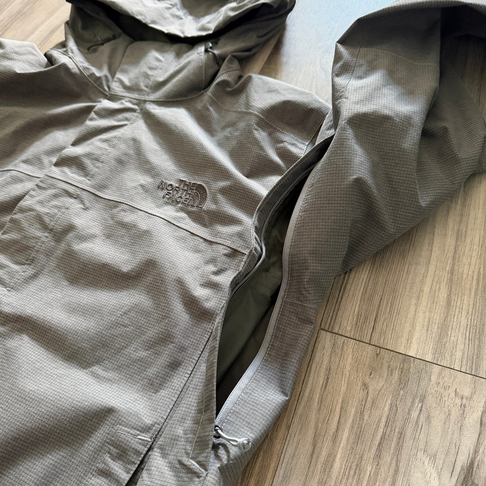 The North Face DryVent Rain Jacket Mens Large Gray Hooded Waterproof Shell - Picture 5 of 10